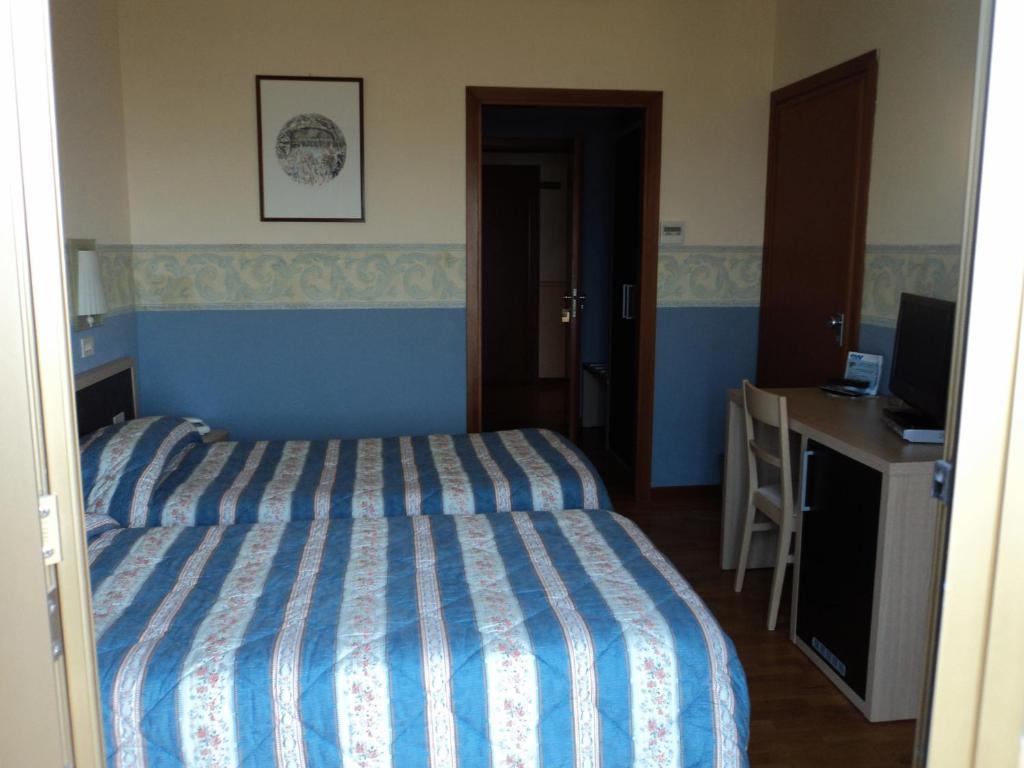 Hotel La Fonte Osimo Quarto foto